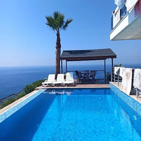 Sunset Villa *
